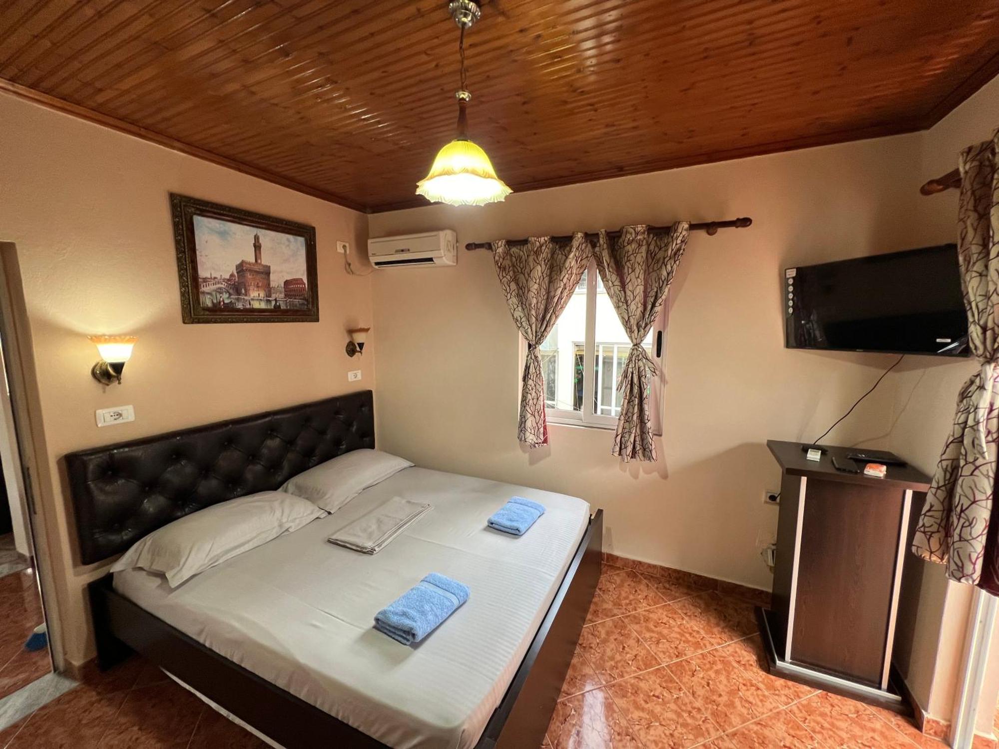 Apartment Donend Berat Extérieur photo